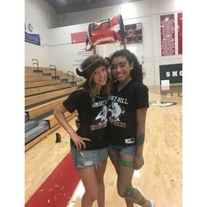 Meet your Posher, Esperanza